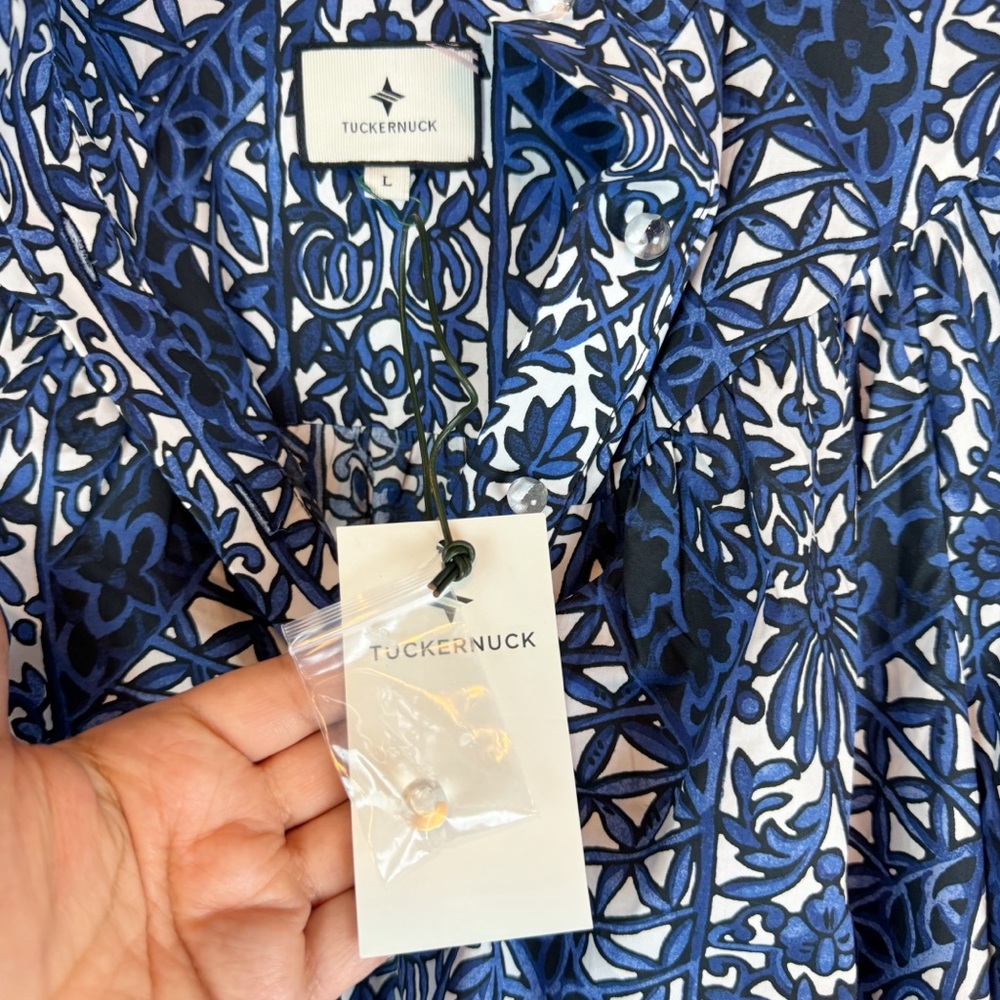 Tuckernuck Blue and White Printed Tunic Top - Picture 6 of 11
